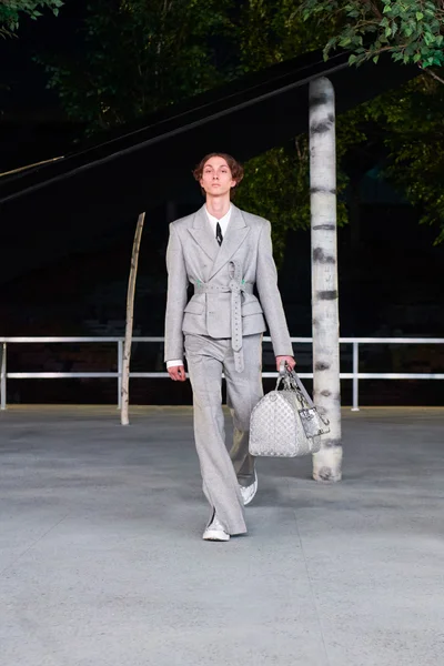 Look 144